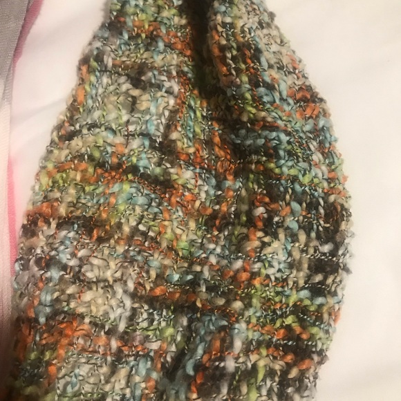 Scarves! - Picture 5 of 7